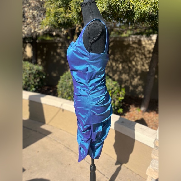 Sangria, Blue Ruched Cocktail Dress - Picture 2 of 8